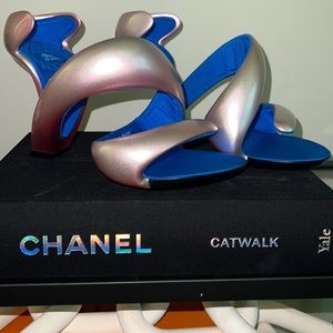 Julian Hakes London Architectural Heel